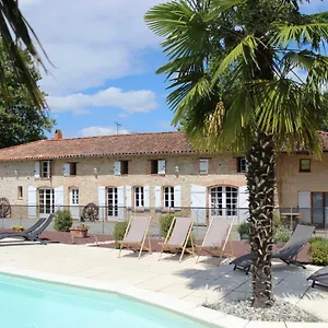 le-mas-de-briquepierre.midi-pyreneeshotels.com/